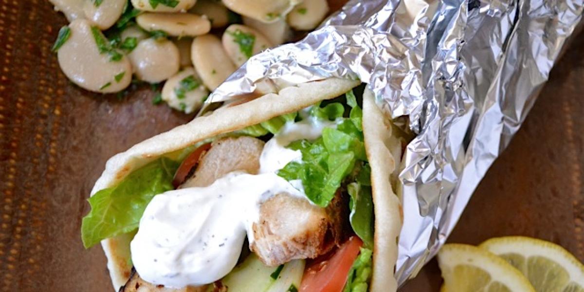 chicken pita dill yogurt 