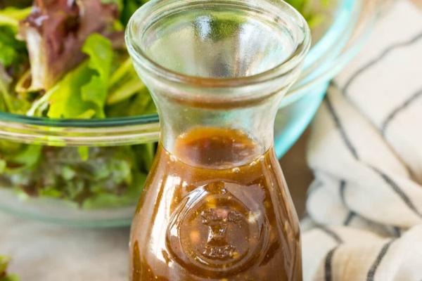 balsamic vinegar olive oil salt pepper honey