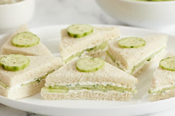 bread cucumber dill cream cheese garlic powder