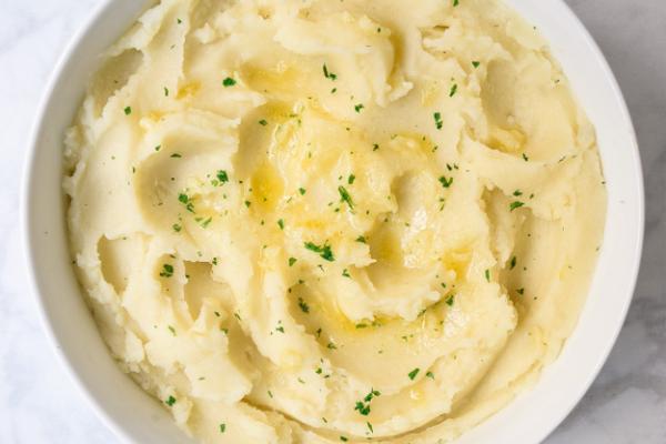 cauliflower potato butter chives